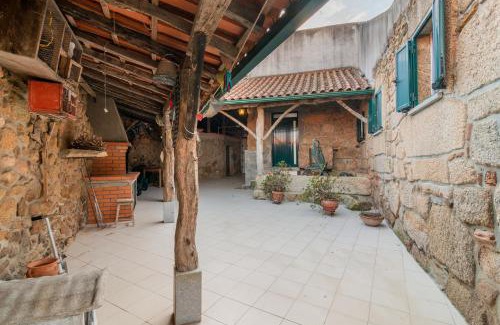 Seia House | Casa Outeiro de Cima - Casa Rústica típica Serrana - Seia - SERRA DA ESTRELA