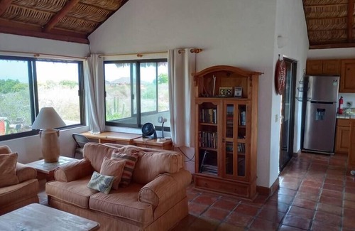 Cabo Pulmo House | Casa Pájaros - Private 2-Story Home