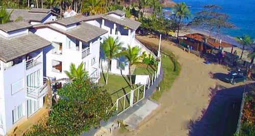 Lazaro House | Casa Pé na Areia Condomínio fechado com piscina resort na Sununga - Ubatuba