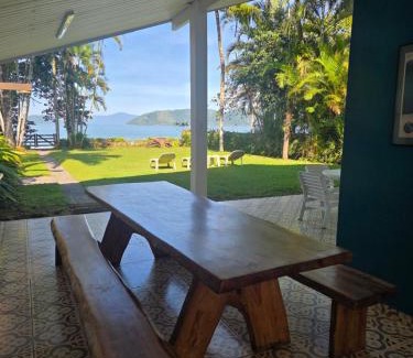 Pedra Verde House | Casa pé na areia - Praia do Lázaro