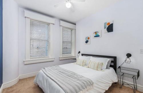 Downtown Historic District Apartment | Casa Palma Historic apt in the BEST spot downtown