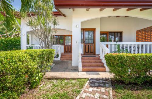Junquillal House | Casa Palma Real