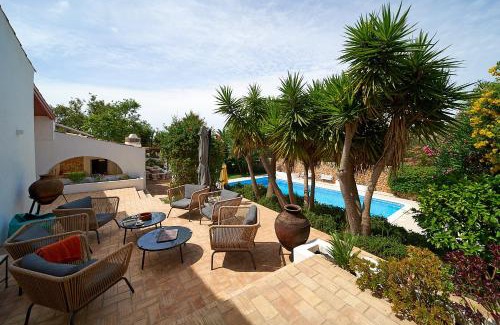 Pata de Cima Villa | Casa Palmeira - magically beautiful villa with private pool, great beaches nearby