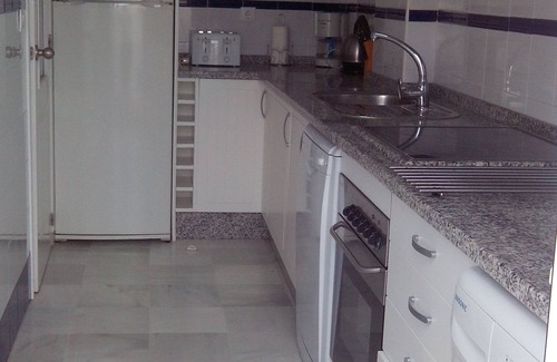 El Portil House | Casa Palmera 3 bedrooms, sleeps 6. Community WiFi