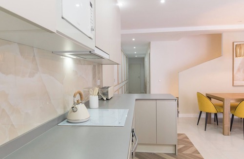 Palafolls House | Casa Para 8 Personas con Jardín a 2 Minutos de la Costa Brava! Ideal Familias!