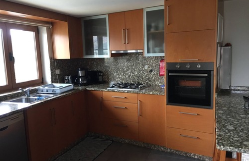 Cova Apartment | Casa para férias - Gerês - Pool - WiFi - River view - Geres National Park