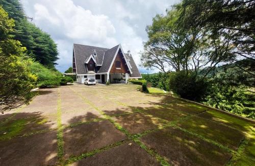 Campos do Jordao House | Casa para Final de Semana e Temporada Descansópolis