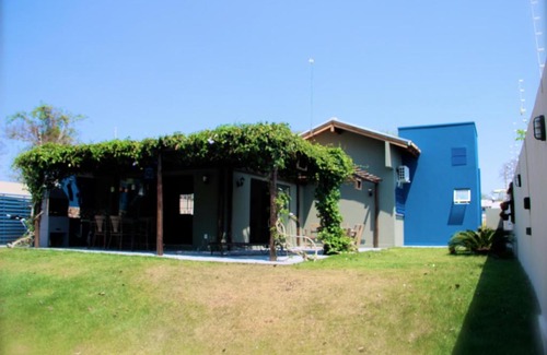 Bonito House | Casa para temporada com 3 suítes com ar condicionado