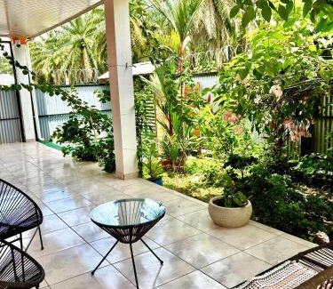 Parrita House | Casa Paraiso Tropical