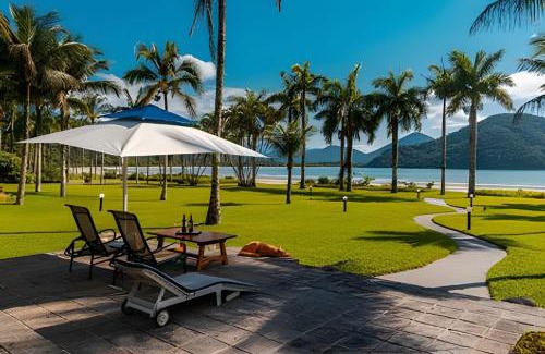 Ubatuba House | Casa Paraty - Pé na Areia/Pisc aquecida