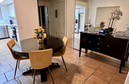 Tahquitz River Estates Condo | Casa Parocela - Lovely Condo in the Heart of Palm Springs - Permit #9475