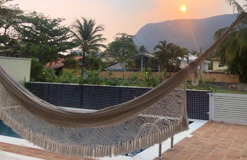 Guaeca House | Casa particular na praia de Guaecá