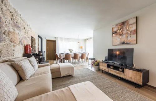 Louredo House | Casa Pelourinho de Louredo with pool