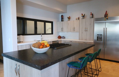 South Shore Hotel Area Villa | Casa Peña Del Mar is a Luxurious Oceanfront Home in Exclusive Gated Community