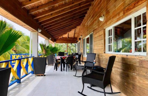 Punta Sur House | Casa Pepper Hill