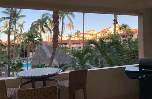 Marina Condo | CASA PESCADOR! Great 2 Bedroom Condo 1 block from Medano Beach Cabo San Lucas