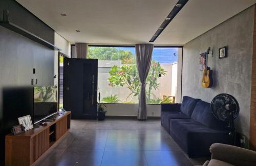 Jacone House | Casa pet friendly c piscina churrasqueira e wi-fi