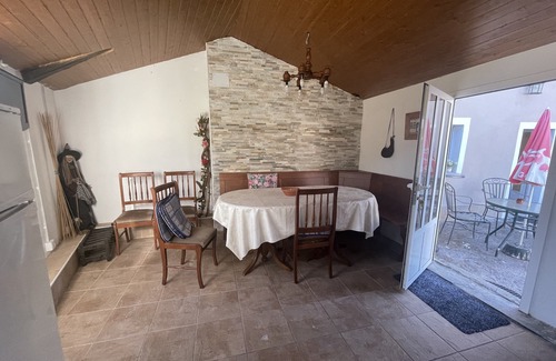 Guntin House | Casa Petapouco