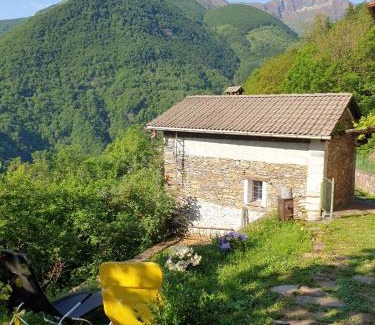 Lunecco House | Casa Piccola, Case di Zali