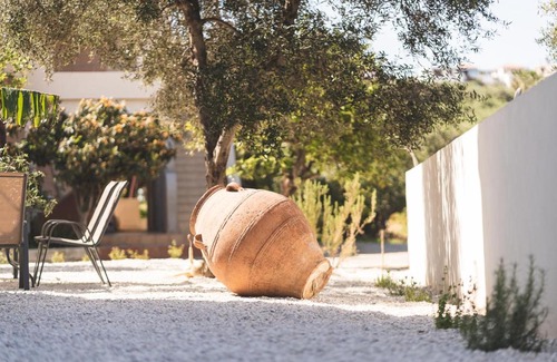 Tavronitis House | Casa Pierides