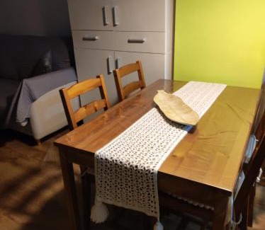 Barbastro Apartment | Casa Pilar situada en la capital del Somontano
