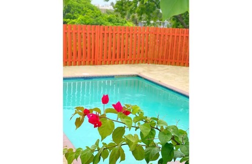 Quebrada Vueltas Condo | Casa PIÑA, 3 bedroom condo with pools & gated area