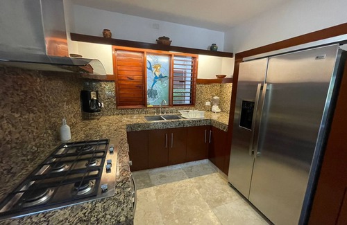 Downtown Holbox House | Casa Pirata