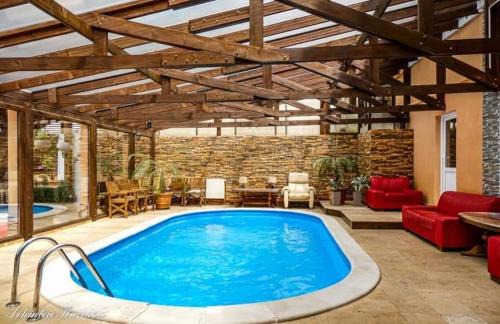 Anina House | Casa Piri