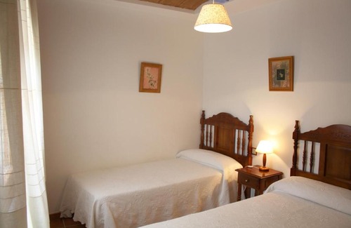 Colungo House | Casa Plana