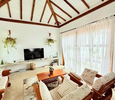 Brava House | Casa Privada a 5 Minutos da Praia