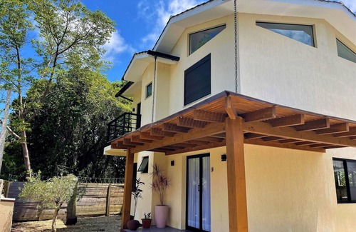 Garopaba House | Casa Privativa com Piscina na Barra da Ferrugem/SC