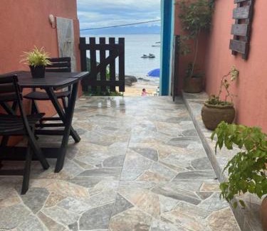Praia de Aracatiba House | Casa Quintal - Pé na Areia - Araçatiba Ilha Grande