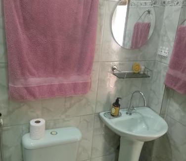 Campo Grande House | Casa Rústica com piscina,churrasqueira,banheira e ar condicionado