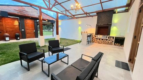 Oxapampa House | CASA R4NCH OxAPAMPA