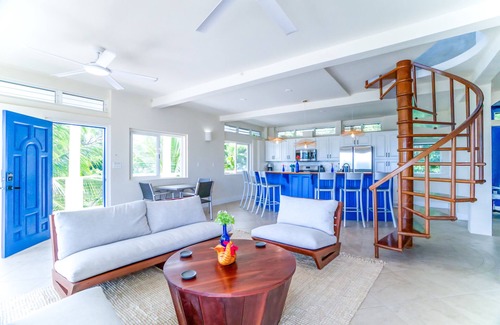 Placencia Villa | Casa Ranguana - Stunning Modern Private Luxury Beachfront Home