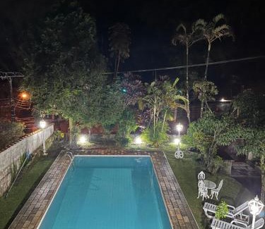 Quitandinha House | Casa Recanto Aurora