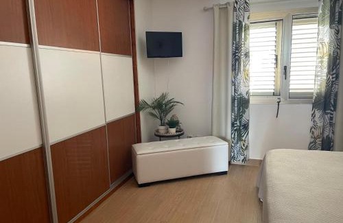 Esquinzo Apartment | Casa Reina
