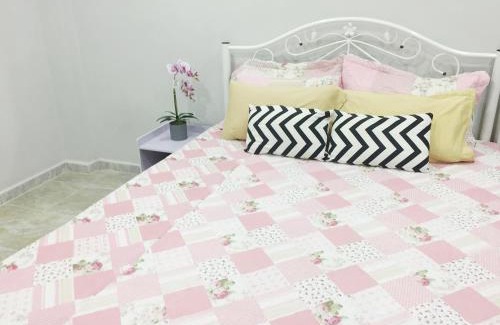 Kampung Jaya House | CASA RIMBAYU GUESTHOUSE CHUKAI