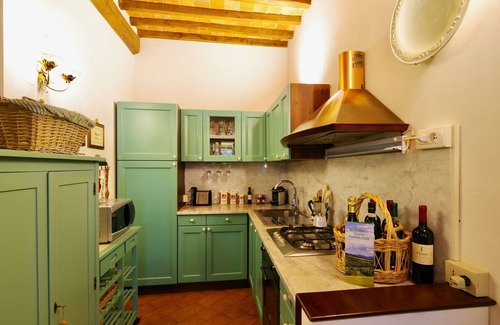 Castelnuovo Berardenga Apartment | Casa Rossella - ArcenoRentalsClub Romantic flat in Chianti Wifi Concierge Pool