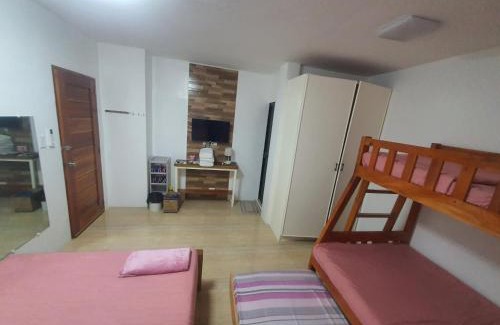 Lumban House | Casa Roberto Group Room#3 5-6person