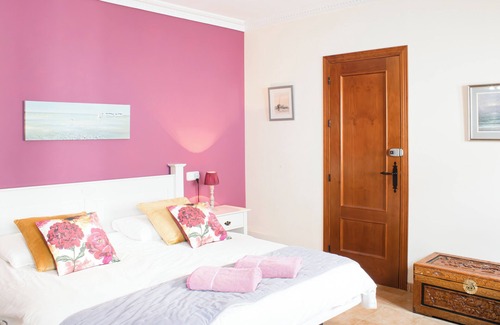 Competa Bed & Breakfast | Casa Roble B&B Frigiliana