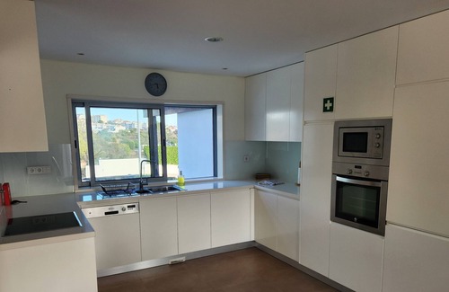 Alcantarilha House | CASA ROGEL: PRIVATE HEATED POOL, GAMES, WIFI, WALK TO TOWN, 5 MIN DRIVE TO BEACH