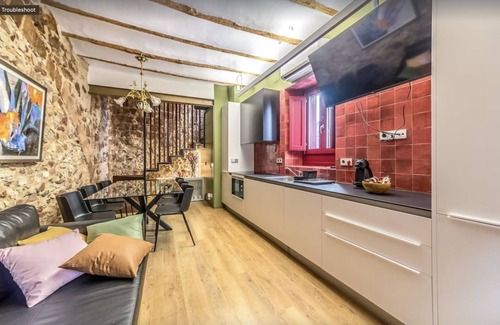 Prades Cottage | Casa Roja