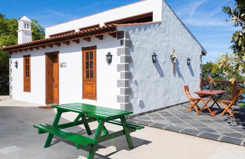 El Guincho Villa | Casa romántica con piscina climatizada, Wi-Fi y vistas al mar en Icod de los Vinos - ES-279-2