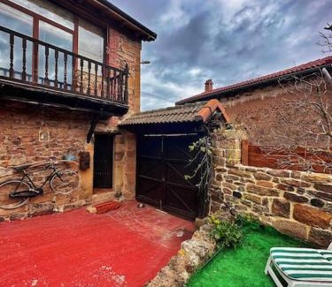 Valderredible Ski Chalet | Casa Roma
