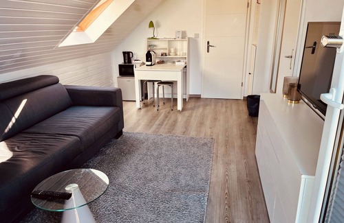 Ochtmissen Apartment | Casa Romano Quiet modern apartment in Lüneburg