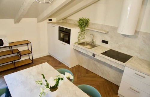 Trieste Old Town Apartment | Casa Romano Suites eco apartment ACQUAMARINA