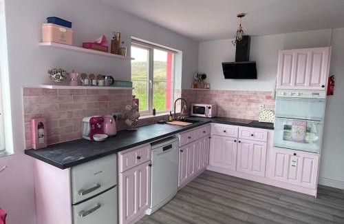Schull House | Casa Rosa