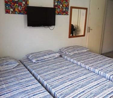Rosarinho House | Casa Rosarinho 1- RECIFE - Quartos com Banheiros Exclusivos