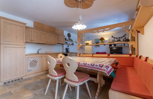 San Giovanni di Fassa Apartment | Casa Rosi